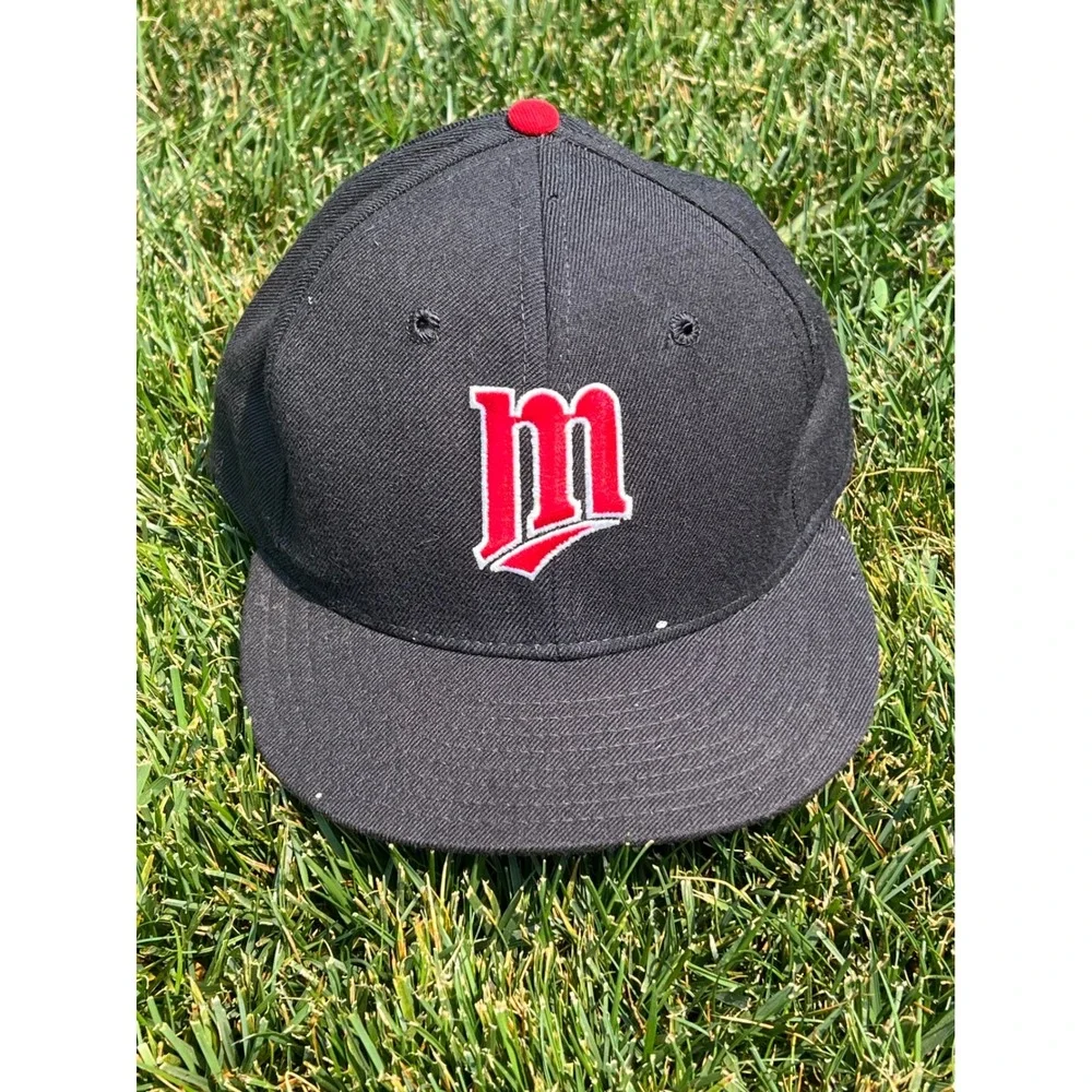 Vintage New Era Diamond Collection Minnesota Twins Hat Black Red M Logo MLB